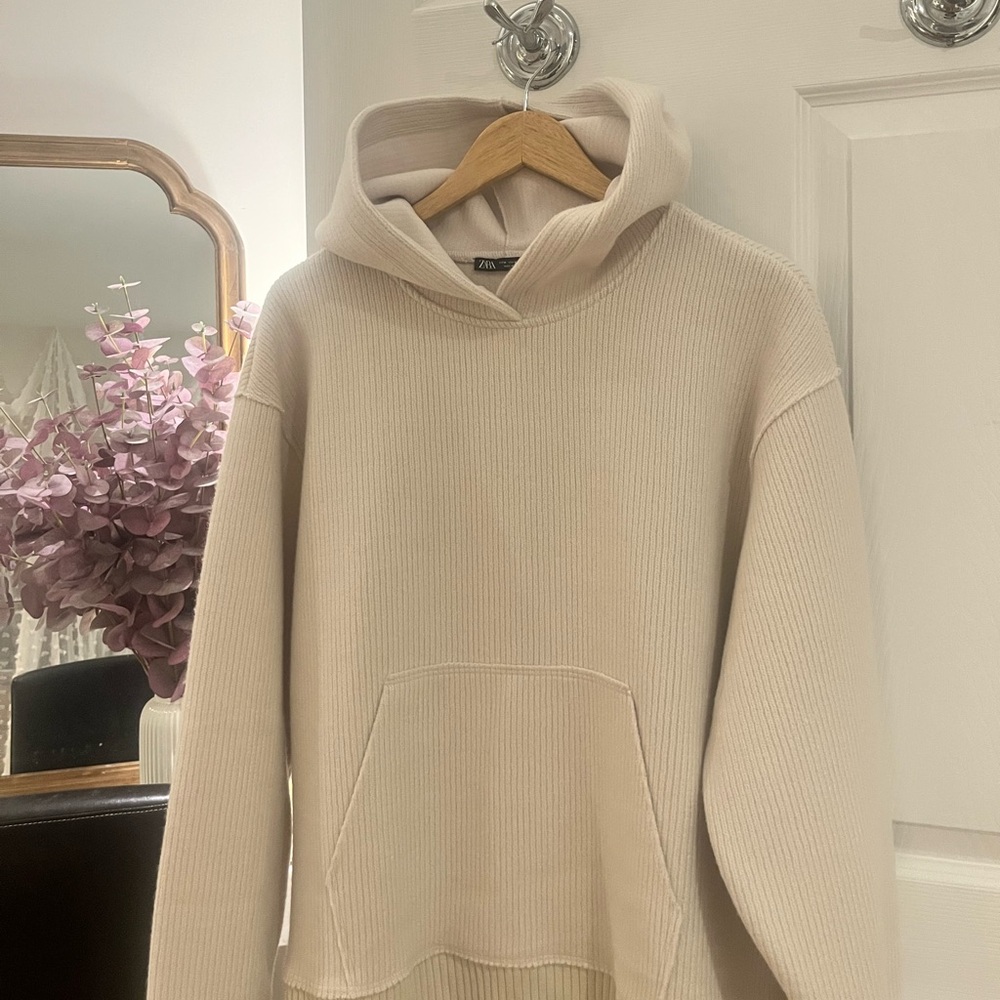 Zara Knitted Hoodie